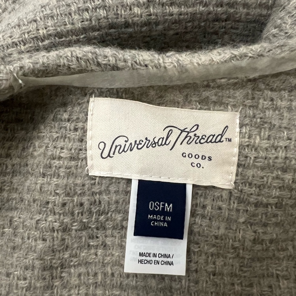 NWOT Universal Threads Tan Ruana One Size - Picture 4 of 4